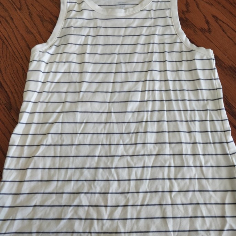 Old Navy tank